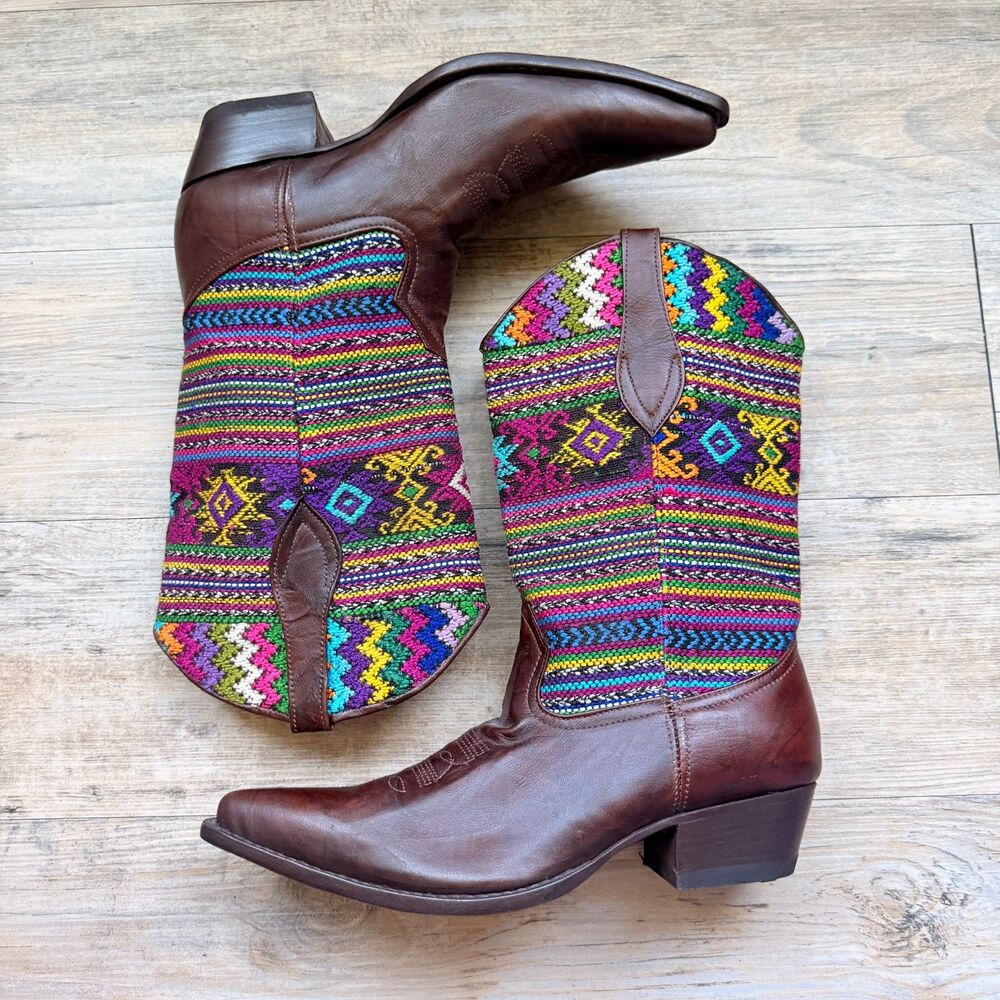 Vintage Aztec Southwestern Leather Cowboy Boots Women 7.5 8 Narrow Woven Textile